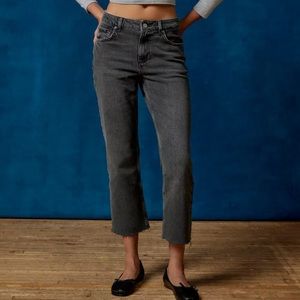 NEW UO BDG Cropped Cowboy Jeans